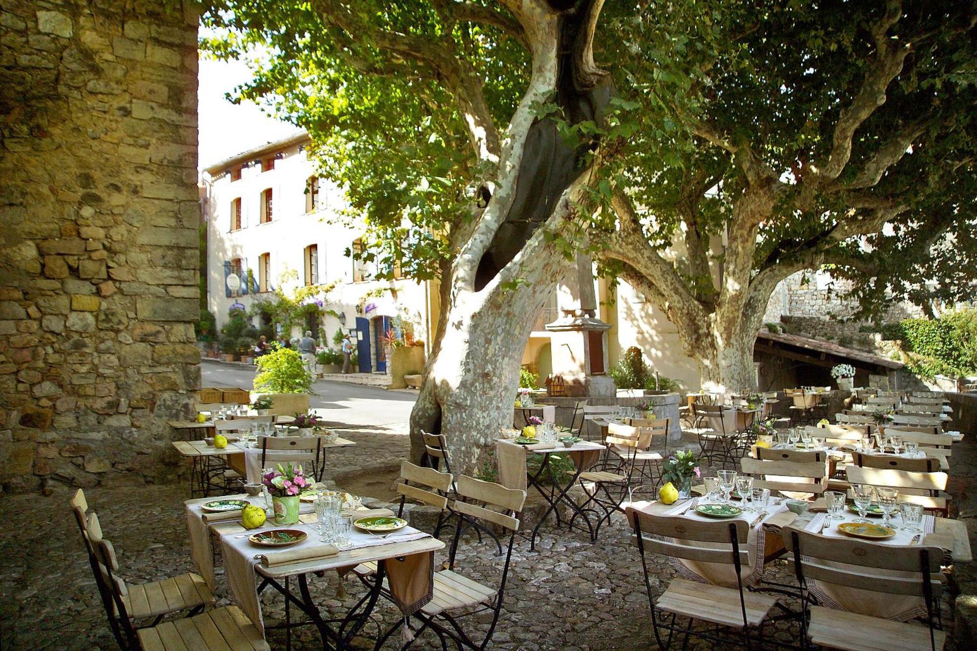 Hotel Restaurant Des Deux Rocs Seillans Εξωτερικό φωτογραφία